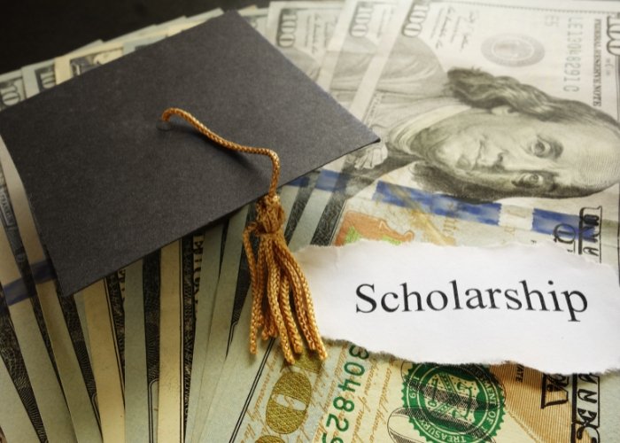 Scholarships for International Students in the USA Scholarships for International Students in France